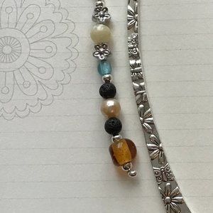 Tibetan Metal Essential Oil Bookmark Flower Engraved - Yellow Jade‎ - Pearl